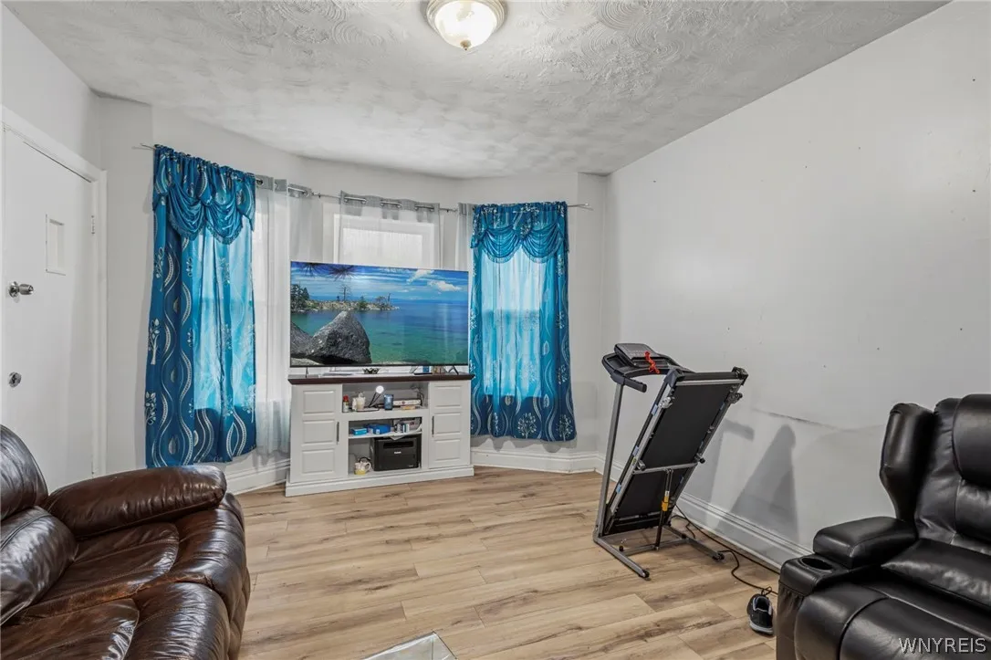 781 Northampton Street, Buffalo, New York 14211, Buffalo, New York 14211, 7 Bedrooms Bedrooms, ,3 BathroomsBathrooms,Residential,For Sale,781 Northampton Street, Buffalo, New York 14211,0,B1698880