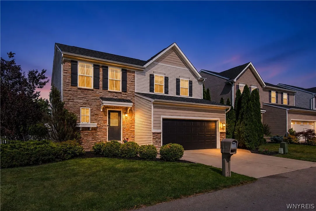 3 Scooter Lane, Hamburg, New York 14075, Hamburg, New York 14075, 3 Bedrooms Bedrooms, 9 Rooms Rooms,2 BathroomsBathrooms,Residential,For Sale,3 Scooter Lane, Hamburg, New York 14075,0,B1698883