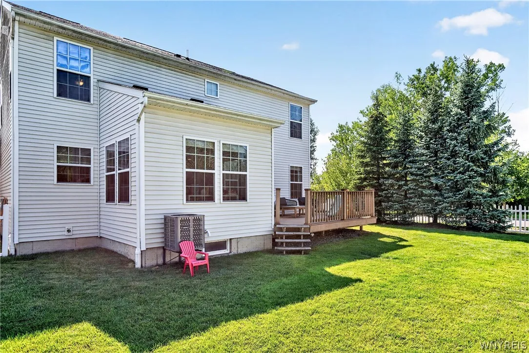 3 Scooter Lane, Hamburg, New York 14075, Hamburg, New York 14075, 3 Bedrooms Bedrooms, 9 Rooms Rooms,2 BathroomsBathrooms,Residential,For Sale,3 Scooter Lane, Hamburg, New York 14075,0,B1698883