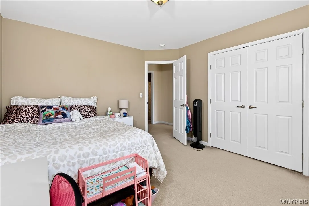 3 Scooter Lane, Hamburg, New York 14075, Hamburg, New York 14075, 3 Bedrooms Bedrooms, 9 Rooms Rooms,2 BathroomsBathrooms,Residential,For Sale,3 Scooter Lane, Hamburg, New York 14075,0,B1698883