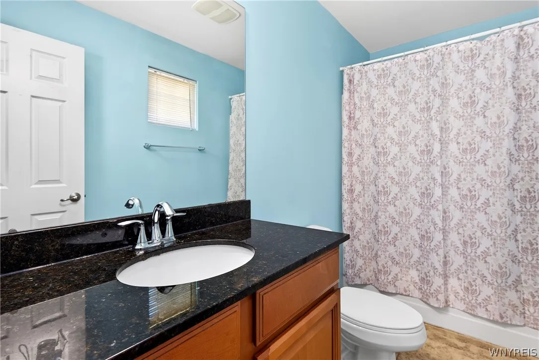 3 Scooter Lane, Hamburg, New York 14075, Hamburg, New York 14075, 3 Bedrooms Bedrooms, 9 Rooms Rooms,2 BathroomsBathrooms,Residential,For Sale,3 Scooter Lane, Hamburg, New York 14075,0,B1698883