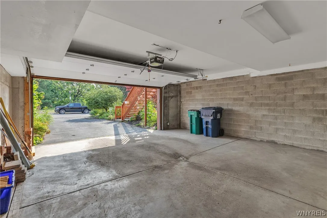 418 Lakefront Blvd, Buffalo, New York 14202, Buffalo, New York 14202, 2 Bedrooms Bedrooms, 5 Rooms Rooms,1 BathroomBathrooms,Residential,For Sale,418 Lakefront Blvd, Buffalo, New York 14202,0,B1698602