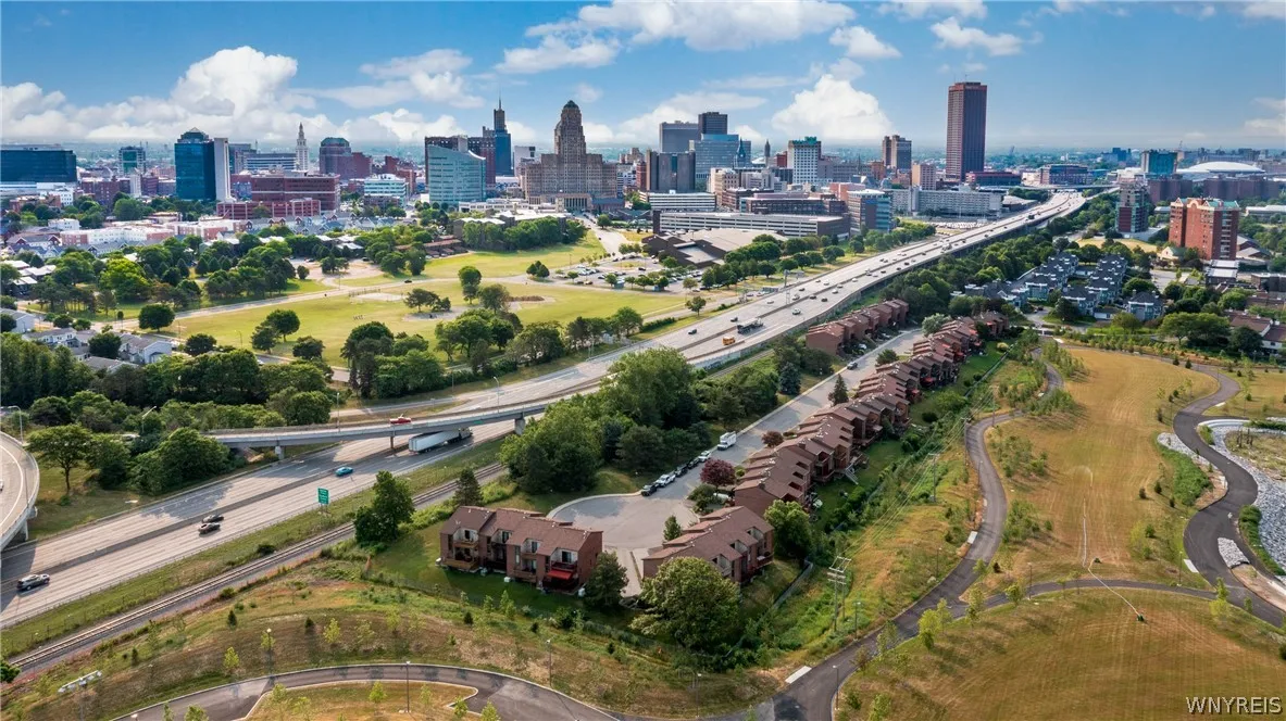 418 Lakefront Blvd, Buffalo, New York 14202, Buffalo, New York 14202, 2 Bedrooms Bedrooms, 5 Rooms Rooms,1 BathroomBathrooms,Residential,For Sale,418 Lakefront Blvd, Buffalo, New York 14202,0,B1698602