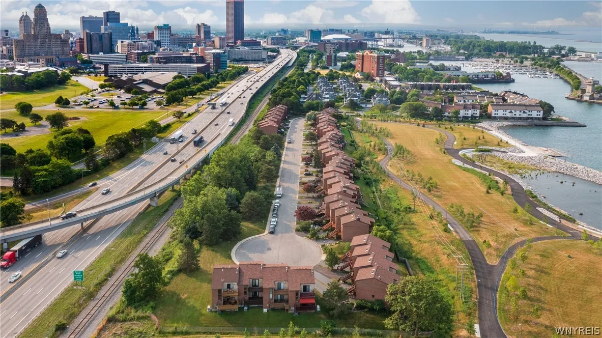 418 Lakefront Blvd, Buffalo, New York 14202, Buffalo, New York 14202, 2 Bedrooms Bedrooms, 5 Rooms Rooms,1 BathroomBathrooms,Residential,For Sale,418 Lakefront Blvd, Buffalo, New York 14202,0,B1698602