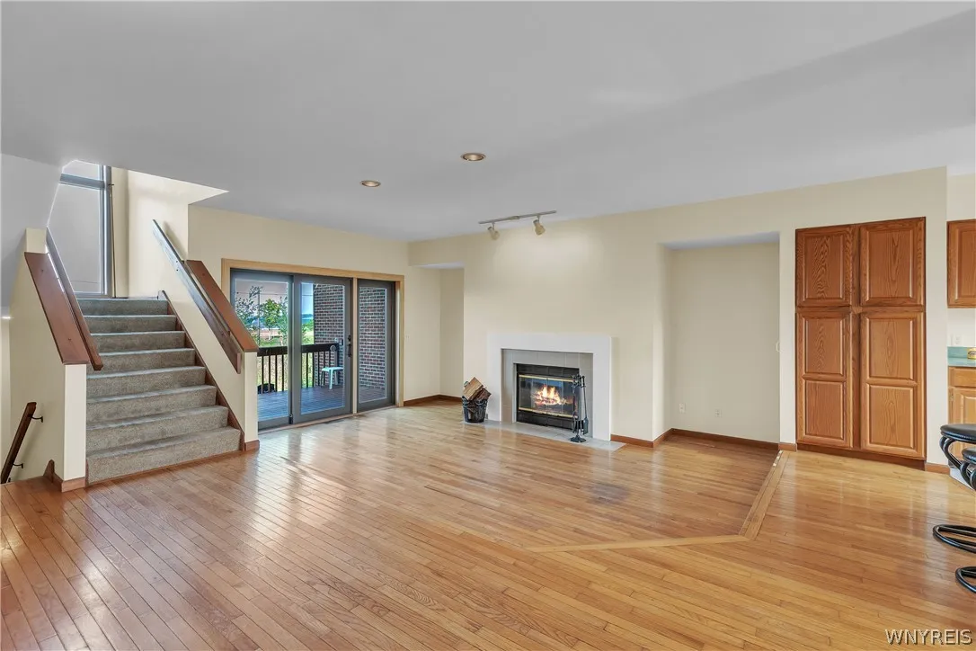418 Lakefront Blvd, Buffalo, New York 14202, Buffalo, New York 14202, 2 Bedrooms Bedrooms, 5 Rooms Rooms,1 BathroomBathrooms,Residential,For Sale,418 Lakefront Blvd, Buffalo, New York 14202,0,B1698602