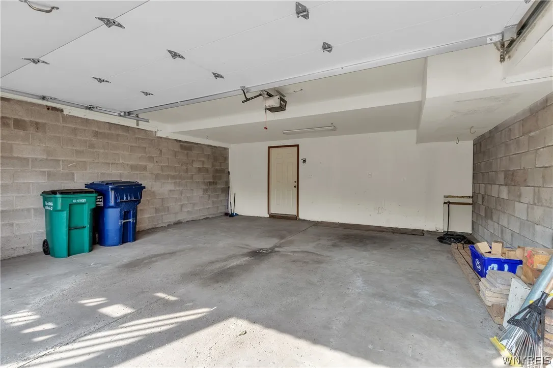 418 Lakefront Blvd, Buffalo, New York 14202, Buffalo, New York 14202, 2 Bedrooms Bedrooms, 5 Rooms Rooms,1 BathroomBathrooms,Residential,For Sale,418 Lakefront Blvd, Buffalo, New York 14202,0,B1698602