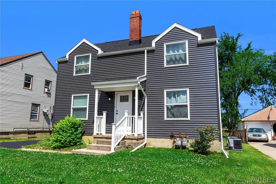 4563 Union Road Right Side, Cheektowaga, New York, Cheektowaga, New York 14225, 2 Bedrooms Bedrooms, 5 Rooms Rooms,1 BathroomBathrooms,Residential Lease,For Rent,4563 Union Road Right Side, Cheektowaga, New York ,0,B1697912