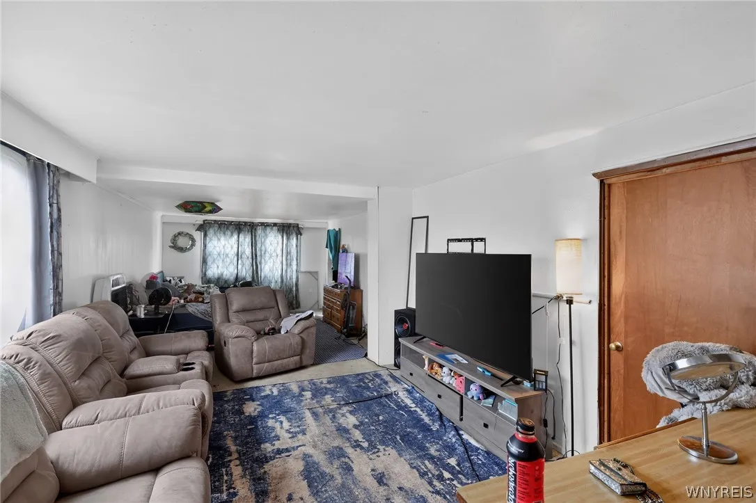 233 Davey Street, Buffalo, New York 14206, Buffalo, New York 14206, 5 Bedrooms Bedrooms, ,2 BathroomsBathrooms,Residential,For Sale,233 Davey Street, Buffalo, New York 14206,0,B1698430
