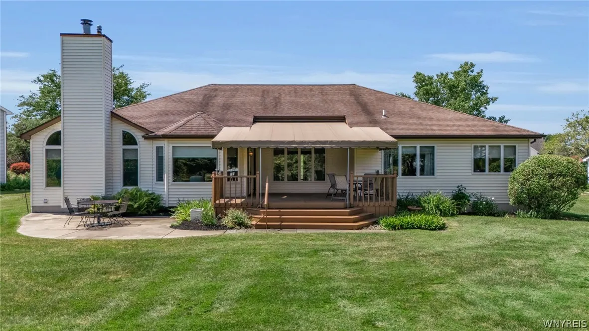 6195 Blossom Ct, Clarence, New York 14051, Clarence, New York 14051, 3 Bedrooms Bedrooms, 9 Rooms Rooms,2 BathroomsBathrooms,Residential,For Sale,6195 Blossom Ct, Clarence, New York 14051,0,B1698891