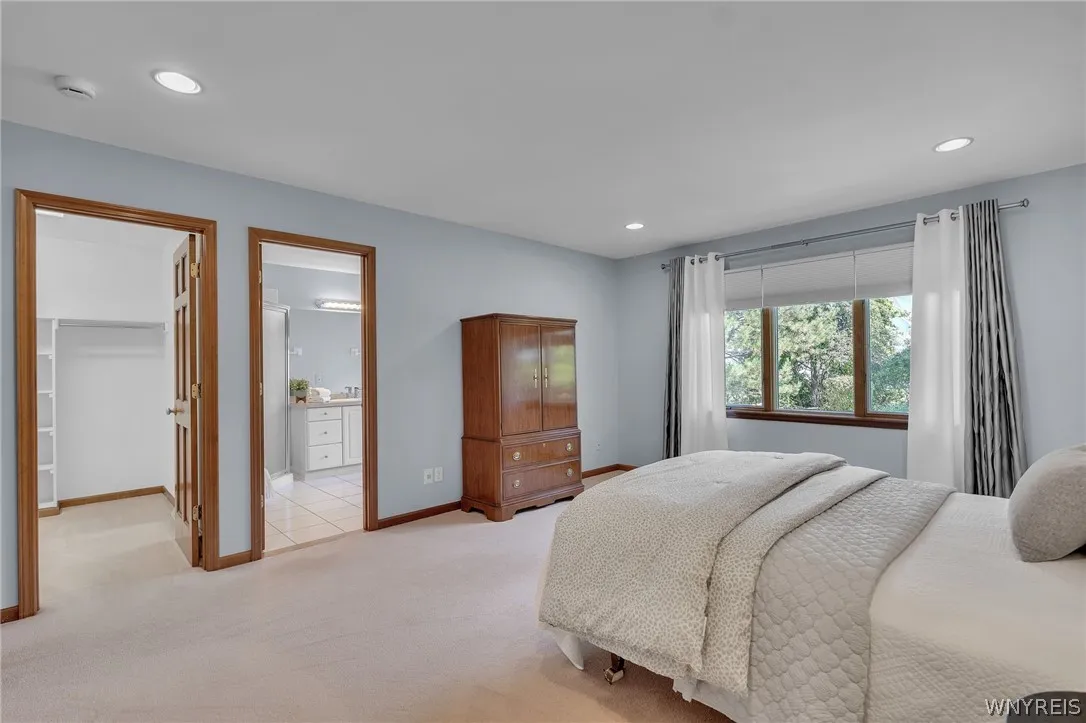 6195 Blossom Ct, Clarence, New York 14051, Clarence, New York 14051, 3 Bedrooms Bedrooms, 9 Rooms Rooms,2 BathroomsBathrooms,Residential,For Sale,6195 Blossom Ct, Clarence, New York 14051,0,B1698891