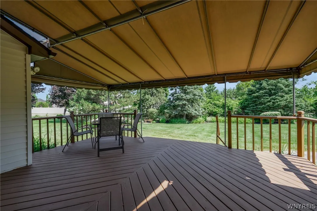 6195 Blossom Ct, Clarence, New York 14051, Clarence, New York 14051, 3 Bedrooms Bedrooms, 9 Rooms Rooms,2 BathroomsBathrooms,Residential,For Sale,6195 Blossom Ct, Clarence, New York 14051,0,B1698891