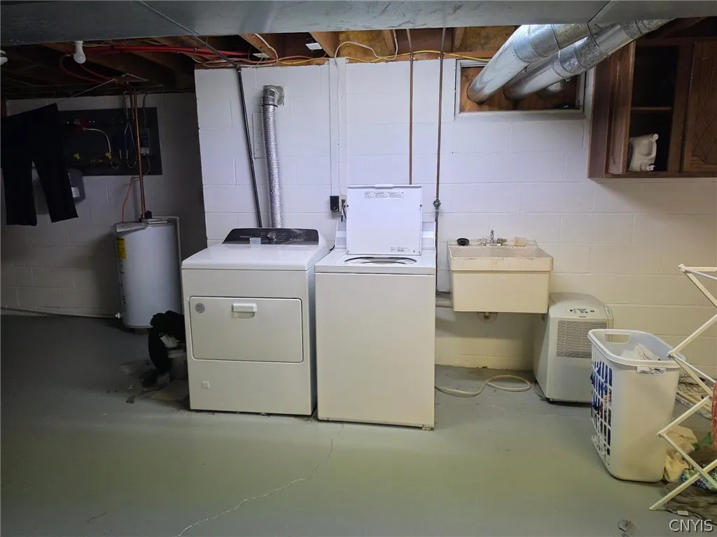 96 Charing Road, Dewitt, New York 13214, De Witt, New York 13214, 4 Bedrooms Bedrooms, 9 Rooms Rooms,2 BathroomsBathrooms,Residential Lease,For Rent,96 Charing Road, Dewitt, New York 13214,0,S1698856