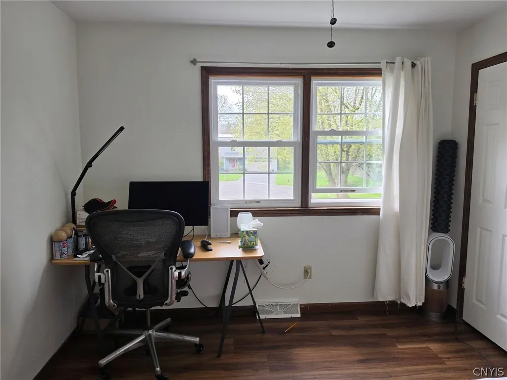 96 Charing Road, Dewitt, New York 13214, De Witt, New York 13214, 4 Bedrooms Bedrooms, 9 Rooms Rooms,2 BathroomsBathrooms,Residential Lease,For Rent,96 Charing Road, Dewitt, New York 13214,0,S1698856