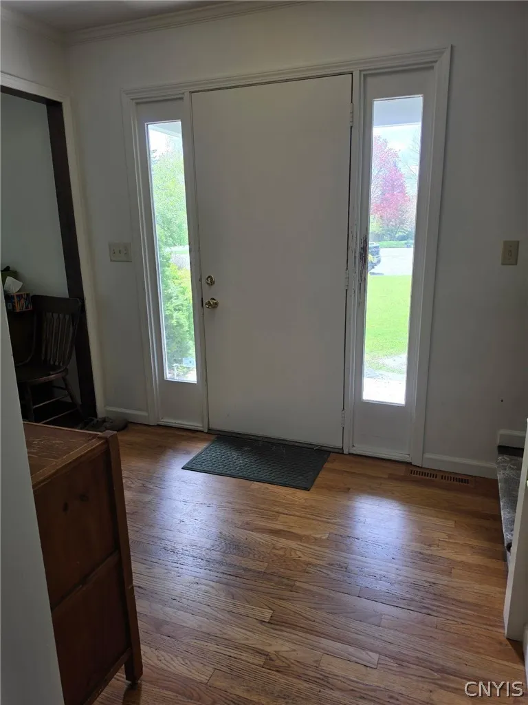 96 Charing Road, Dewitt, New York 13214, De Witt, New York 13214, 4 Bedrooms Bedrooms, 9 Rooms Rooms,2 BathroomsBathrooms,Residential Lease,For Rent,96 Charing Road, Dewitt, New York 13214,0,S1698856