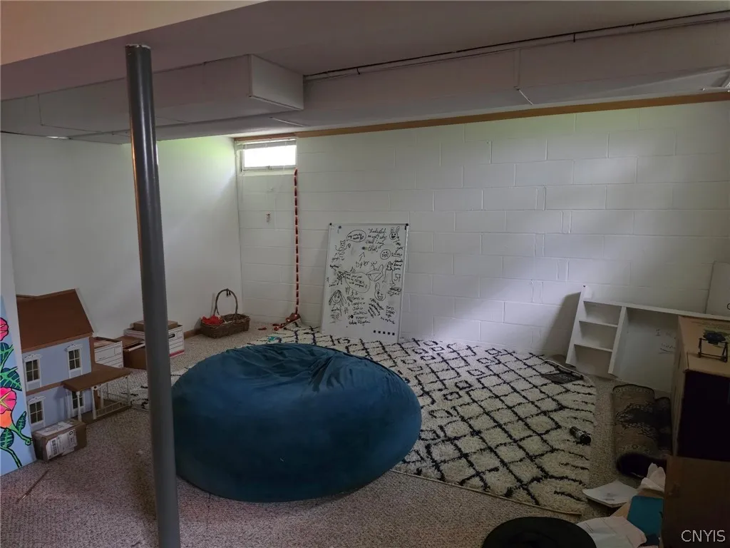 96 Charing Road, Dewitt, New York 13214, De Witt, New York 13214, 4 Bedrooms Bedrooms, 9 Rooms Rooms,2 BathroomsBathrooms,Residential Lease,For Rent,96 Charing Road, Dewitt, New York 13214,0,S1698856