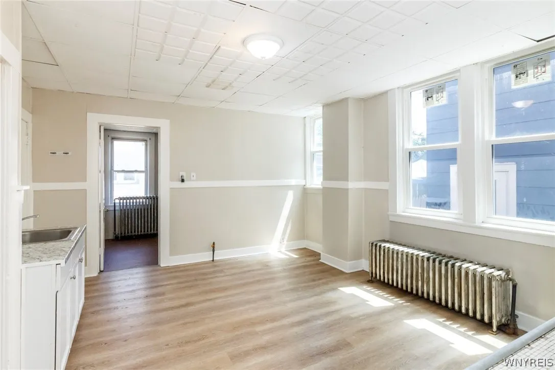 499 Fargo Avenue, Buffalo, New York 14213, Buffalo, New York 14213, 11 Bedrooms Bedrooms, ,4 BathroomsBathrooms,Residential,For Sale,499 Fargo Avenue, Buffalo, New York 14213,0,B1697736