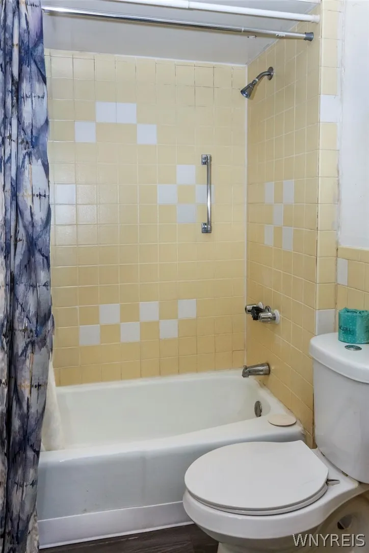 499 Fargo Avenue, Buffalo, New York 14213, Buffalo, New York 14213, 11 Bedrooms Bedrooms, ,4 BathroomsBathrooms,Residential,For Sale,499 Fargo Avenue, Buffalo, New York 14213,0,B1697736