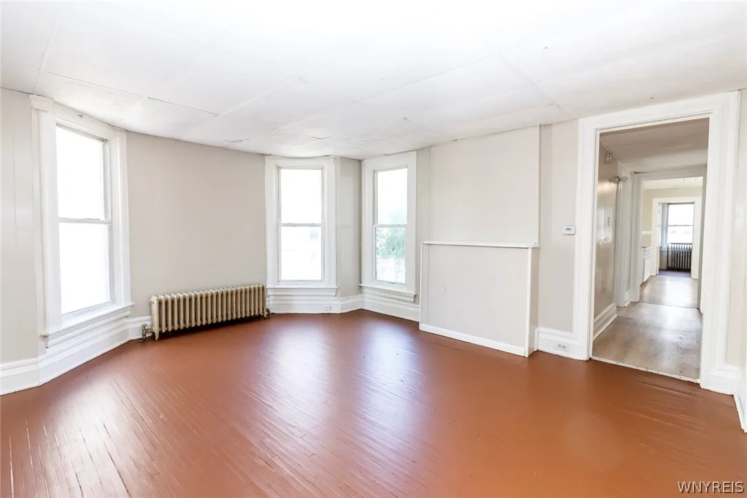 499 Fargo Avenue, Buffalo, New York 14213, Buffalo, New York 14213, 11 Bedrooms Bedrooms, ,4 BathroomsBathrooms,Residential,For Sale,499 Fargo Avenue, Buffalo, New York 14213,0,B1697736