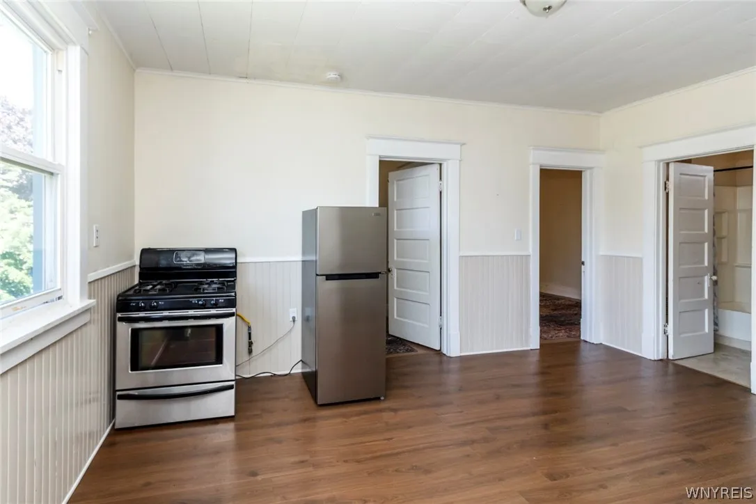 499 Fargo Avenue, Buffalo, New York 14213, Buffalo, New York 14213, 11 Bedrooms Bedrooms, ,4 BathroomsBathrooms,Residential,For Sale,499 Fargo Avenue, Buffalo, New York 14213,0,B1697736