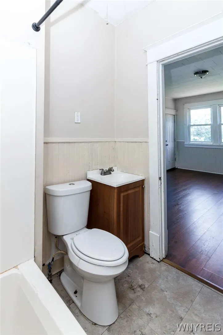 499 Fargo Avenue, Buffalo, New York 14213, Buffalo, New York 14213, 11 Bedrooms Bedrooms, ,4 BathroomsBathrooms,Residential,For Sale,499 Fargo Avenue, Buffalo, New York 14213,0,B1697736
