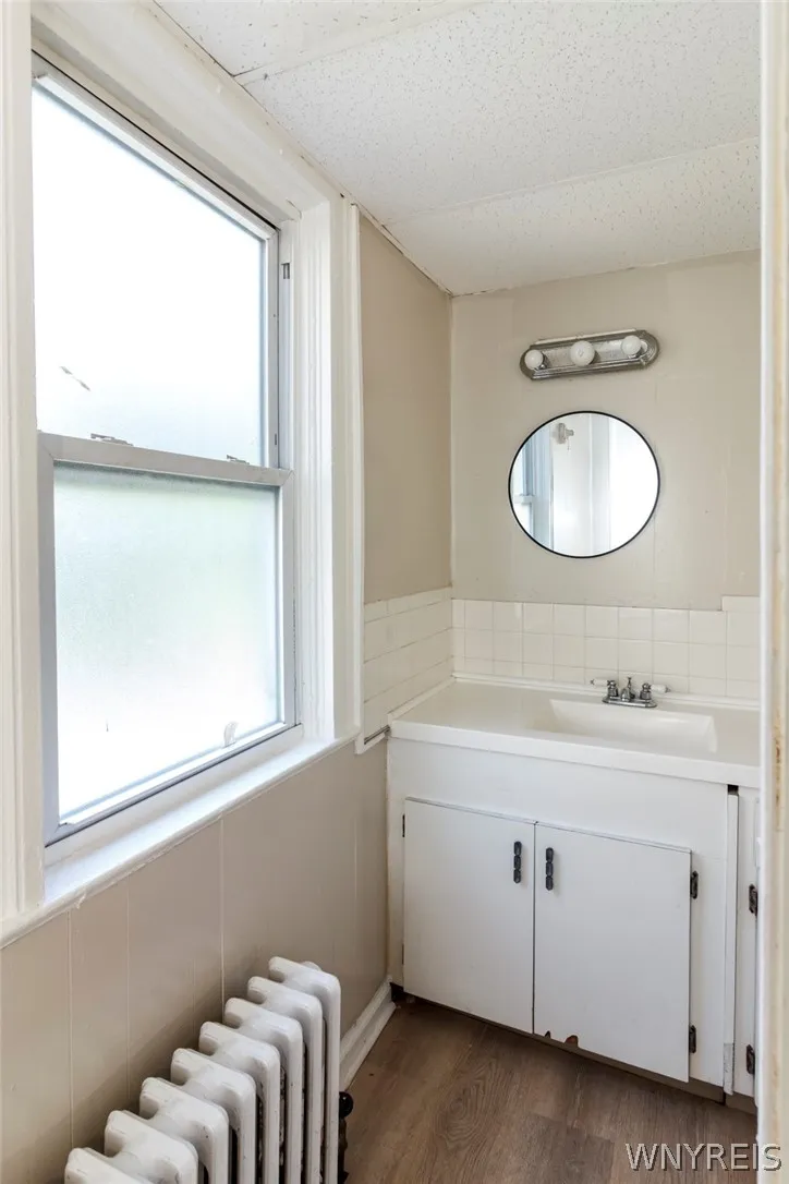 499 Fargo Avenue, Buffalo, New York 14213, Buffalo, New York 14213, 11 Bedrooms Bedrooms, ,4 BathroomsBathrooms,Residential,For Sale,499 Fargo Avenue, Buffalo, New York 14213,0,B1697736