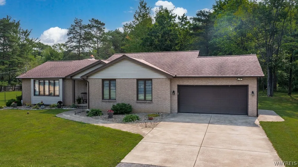 Beautiful 2400 Sq. Ft. ranch home. Total 4 bedrooms 2.5 Baths