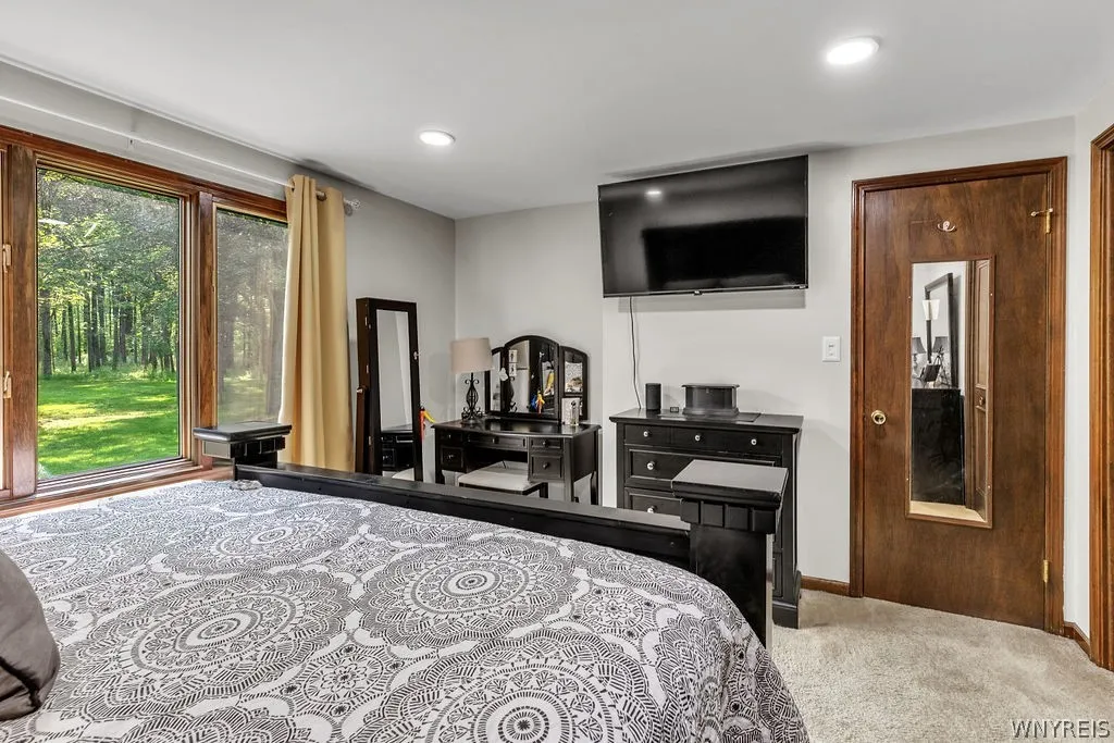 Bedroom #1