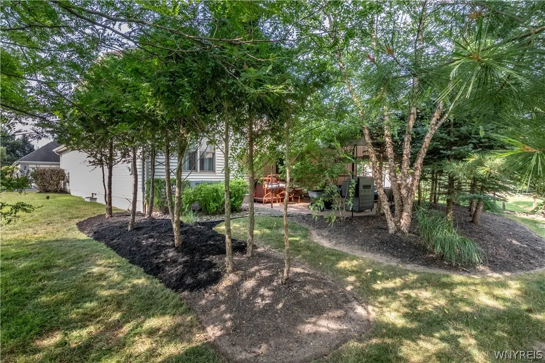 8059 Laurel Park Ln, Clarence, New York 14051, Clarence, New York 14051, 3 Bedrooms Bedrooms, 7 Rooms Rooms,2 BathroomsBathrooms,Residential,For Sale,8059 Laurel Park Ln, Clarence, New York 14051,0,B1698928