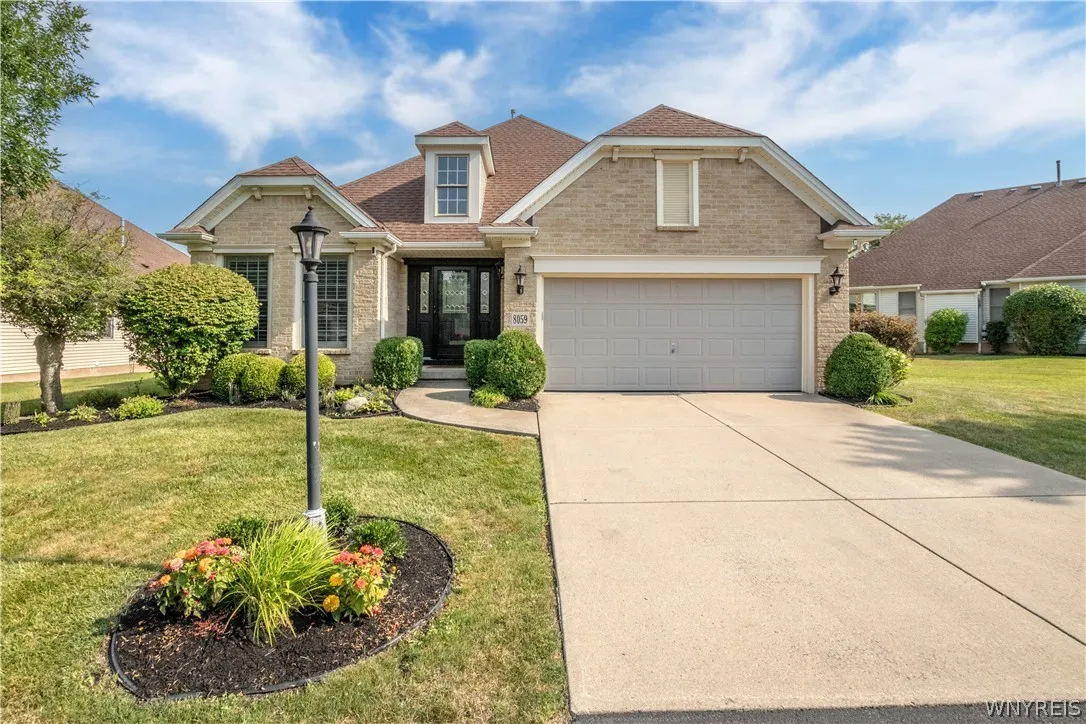 8059 Laurel Park Ln, Clarence, New York 14051, Clarence, New York 14051, 3 Bedrooms Bedrooms, 7 Rooms Rooms,2 BathroomsBathrooms,Residential,For Sale,8059 Laurel Park Ln, Clarence, New York 14051,0,B1698928