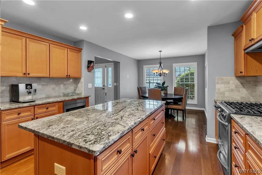 8059 Laurel Park Ln, Clarence, New York 14051, Clarence, New York 14051, 3 Bedrooms Bedrooms, 7 Rooms Rooms,2 BathroomsBathrooms,Residential,For Sale,8059 Laurel Park Ln, Clarence, New York 14051,0,B1698928