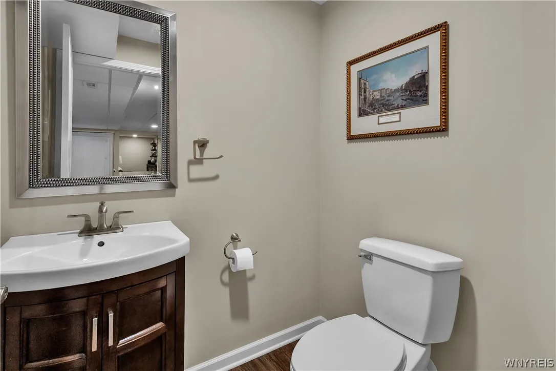 8059 Laurel Park Ln, Clarence, New York 14051, Clarence, New York 14051, 3 Bedrooms Bedrooms, 7 Rooms Rooms,2 BathroomsBathrooms,Residential,For Sale,8059 Laurel Park Ln, Clarence, New York 14051,0,B1698928