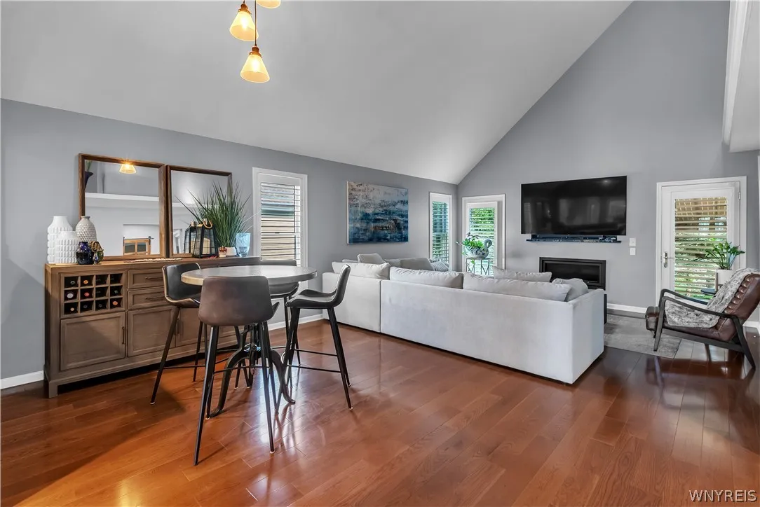 8059 Laurel Park Ln, Clarence, New York 14051, Clarence, New York 14051, 3 Bedrooms Bedrooms, 7 Rooms Rooms,2 BathroomsBathrooms,Residential,For Sale,8059 Laurel Park Ln, Clarence, New York 14051,0,B1698928