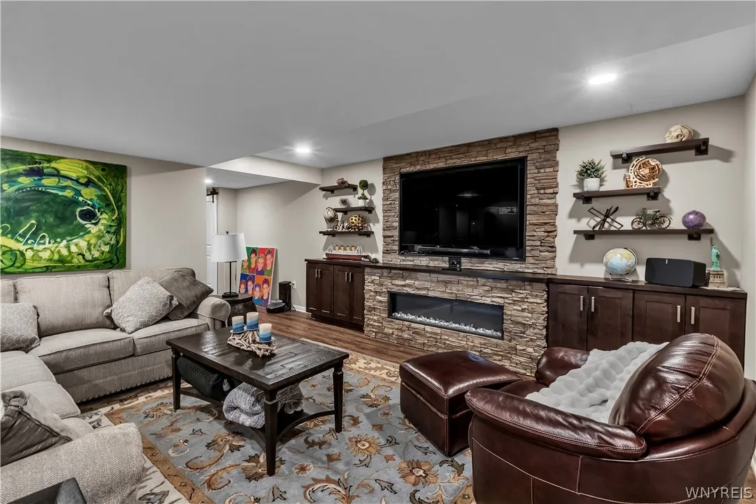 8059 Laurel Park Ln, Clarence, New York 14051, Clarence, New York 14051, 3 Bedrooms Bedrooms, 7 Rooms Rooms,2 BathroomsBathrooms,Residential,For Sale,8059 Laurel Park Ln, Clarence, New York 14051,0,B1698928