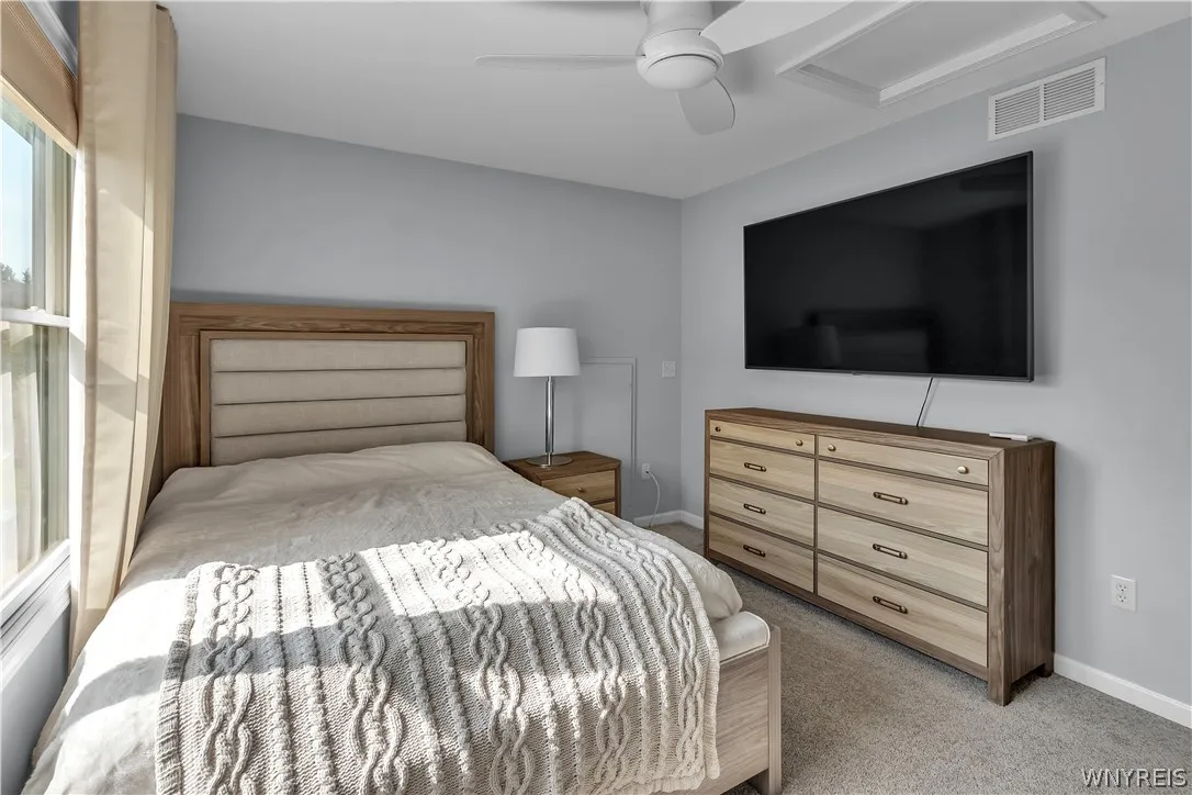 8059 Laurel Park Ln, Clarence, New York 14051, Clarence, New York 14051, 3 Bedrooms Bedrooms, 7 Rooms Rooms,2 BathroomsBathrooms,Residential,For Sale,8059 Laurel Park Ln, Clarence, New York 14051,0,B1698928