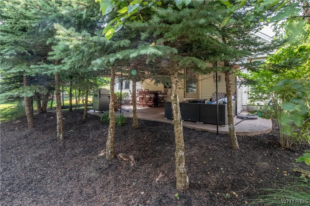 8059 Laurel Park Ln, Clarence, New York 14051, Clarence, New York 14051, 3 Bedrooms Bedrooms, 7 Rooms Rooms,2 BathroomsBathrooms,Residential,For Sale,8059 Laurel Park Ln, Clarence, New York 14051,0,B1698928
