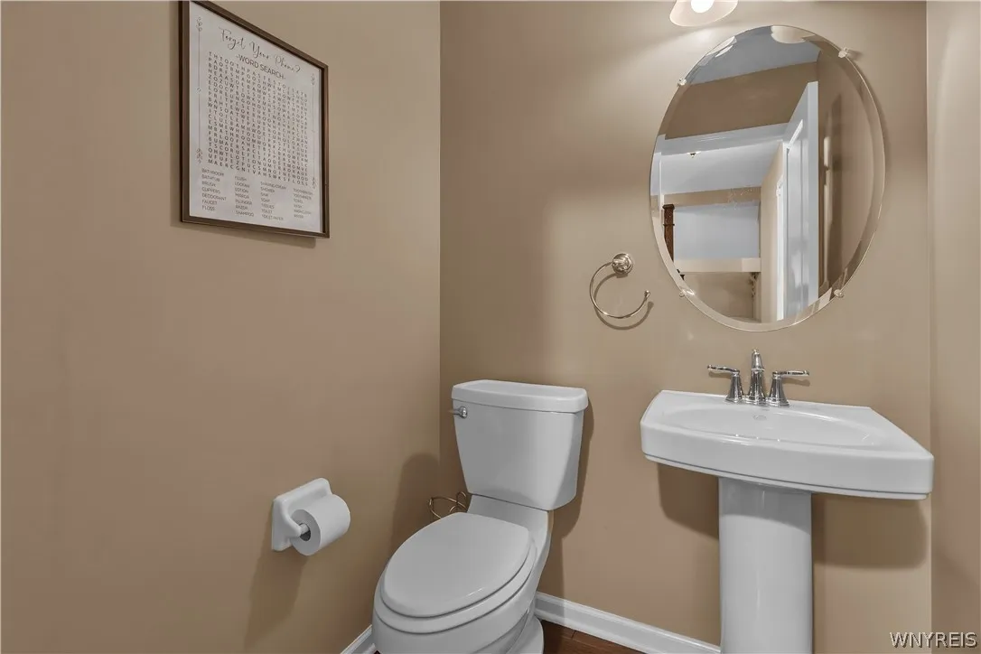 8059 Laurel Park Ln, Clarence, New York 14051, Clarence, New York 14051, 3 Bedrooms Bedrooms, 7 Rooms Rooms,2 BathroomsBathrooms,Residential,For Sale,8059 Laurel Park Ln, Clarence, New York 14051,0,B1698928