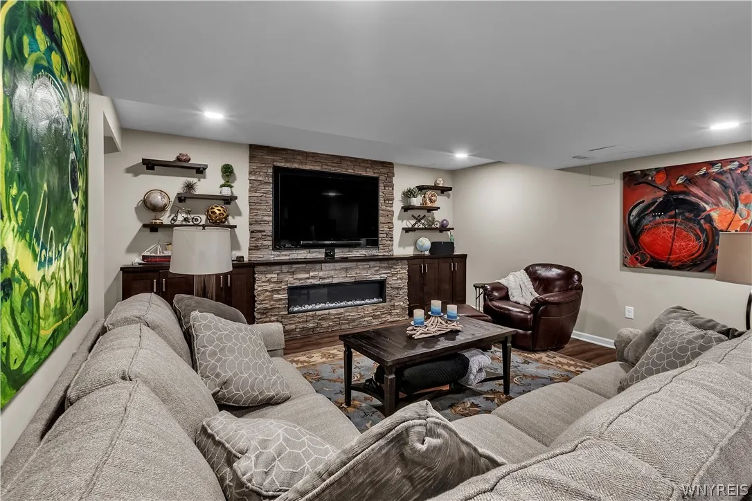 8059 Laurel Park Ln, Clarence, New York 14051, Clarence, New York 14051, 3 Bedrooms Bedrooms, 7 Rooms Rooms,2 BathroomsBathrooms,Residential,For Sale,8059 Laurel Park Ln, Clarence, New York 14051,0,B1698928