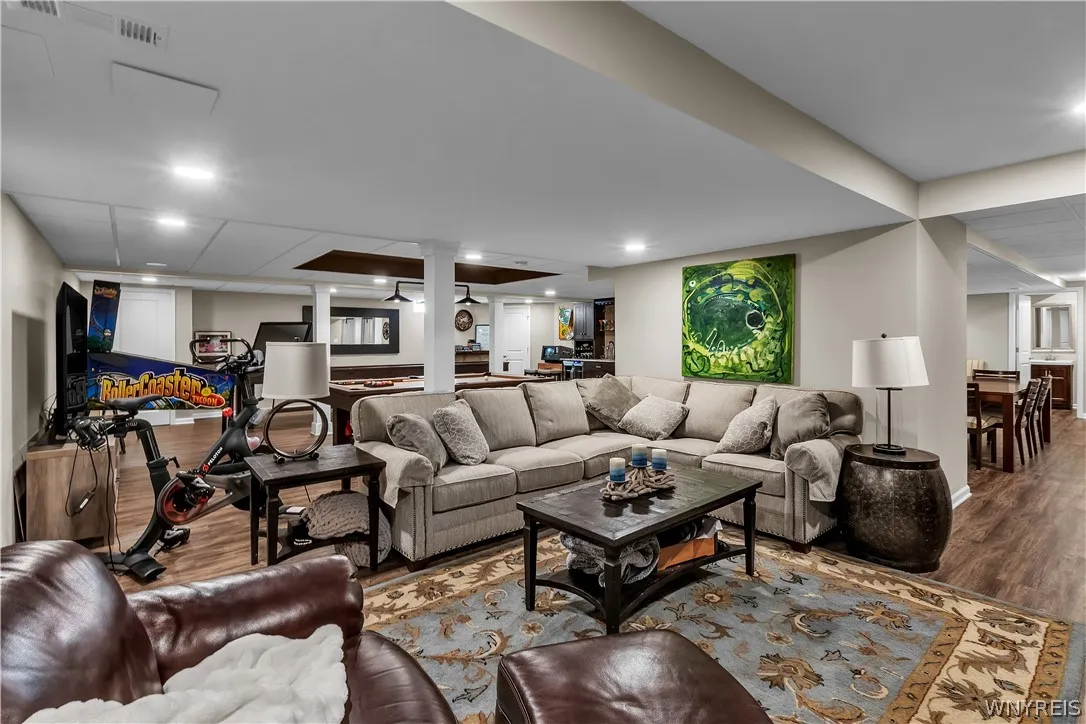 8059 Laurel Park Ln, Clarence, New York 14051, Clarence, New York 14051, 3 Bedrooms Bedrooms, 7 Rooms Rooms,2 BathroomsBathrooms,Residential,For Sale,8059 Laurel Park Ln, Clarence, New York 14051,0,B1698928