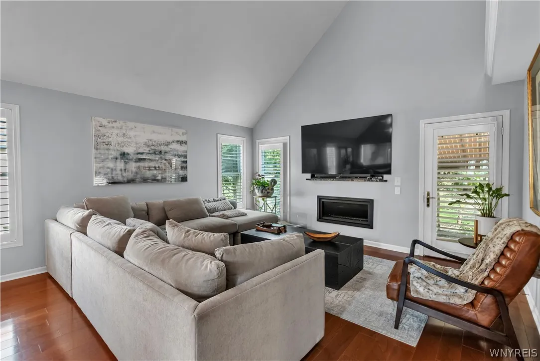 8059 Laurel Park Ln, Clarence, New York 14051, Clarence, New York 14051, 3 Bedrooms Bedrooms, 7 Rooms Rooms,2 BathroomsBathrooms,Residential,For Sale,8059 Laurel Park Ln, Clarence, New York 14051,0,B1698928