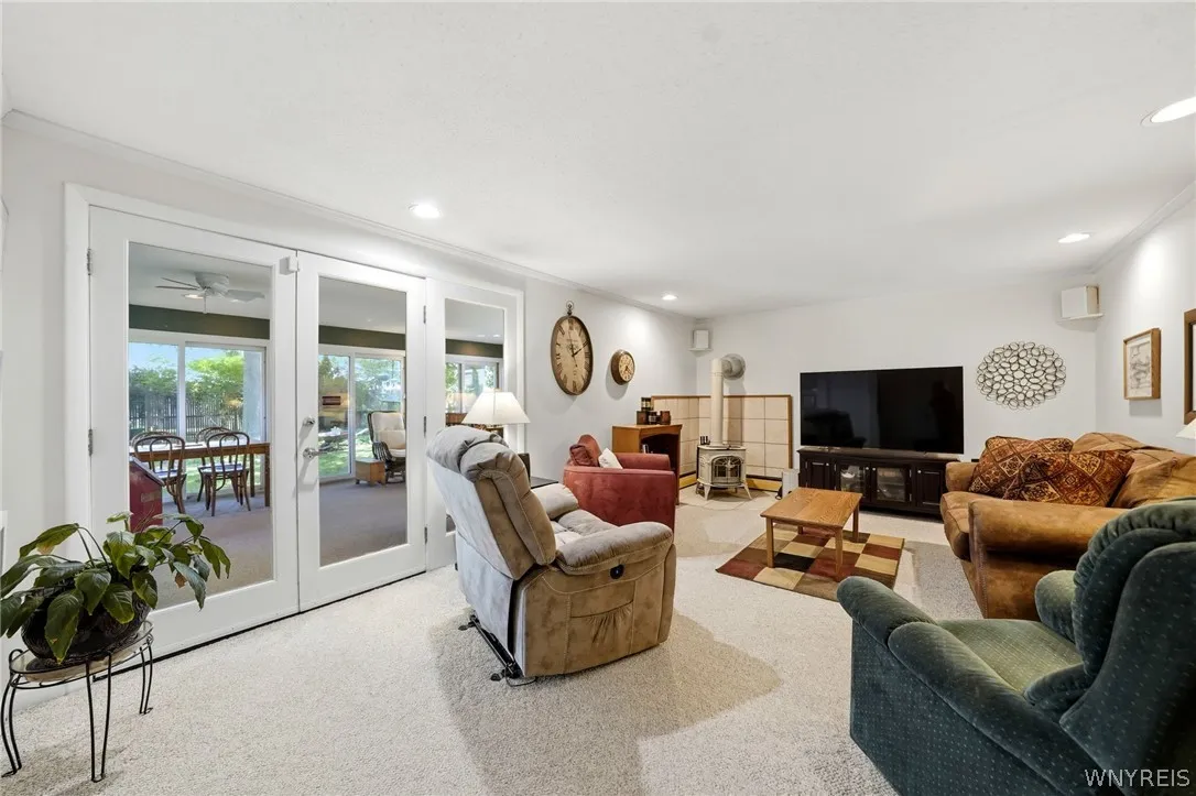 83 Wickham Drive, Amherst, New York 14221, Amherst, New York 14221, 3 Bedrooms Bedrooms, 8 Rooms Rooms,2 BathroomsBathrooms,Residential,For Sale,83 Wickham Drive, Amherst, New York 14221,0,B1698917