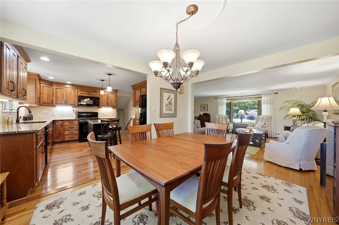 83 Wickham Drive, Amherst, New York 14221, Amherst, New York 14221, 3 Bedrooms Bedrooms, 8 Rooms Rooms,2 BathroomsBathrooms,Residential,For Sale,83 Wickham Drive, Amherst, New York 14221,0,B1698917