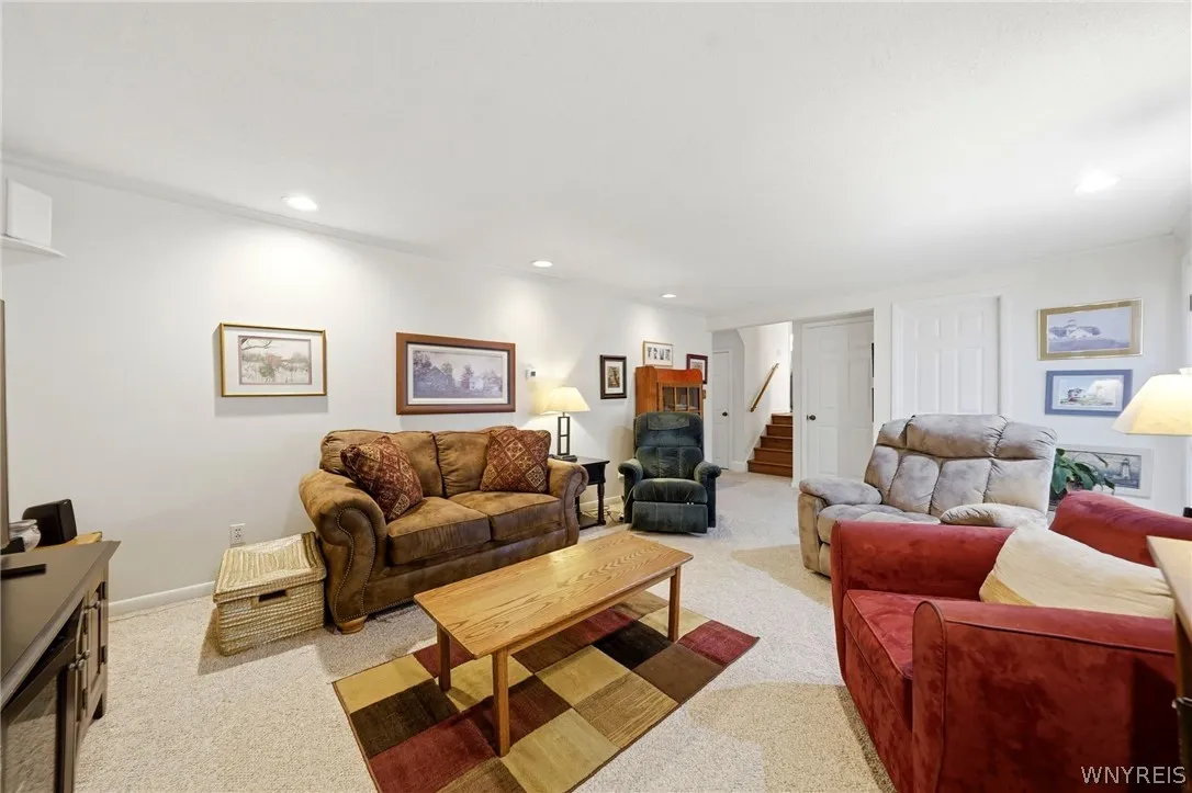 83 Wickham Drive, Amherst, New York 14221, Amherst, New York 14221, 3 Bedrooms Bedrooms, 8 Rooms Rooms,2 BathroomsBathrooms,Residential,For Sale,83 Wickham Drive, Amherst, New York 14221,0,B1698917