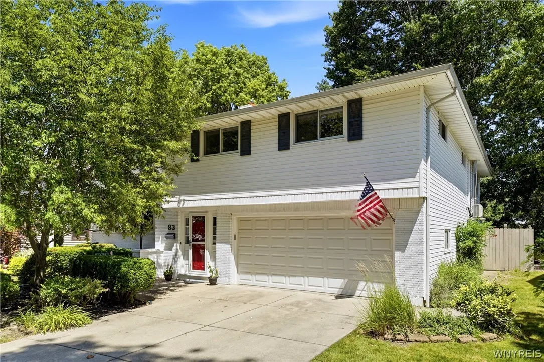83 Wickham Drive, Amherst, New York 14221, Amherst, New York 14221, 3 Bedrooms Bedrooms, 8 Rooms Rooms,2 BathroomsBathrooms,Residential,For Sale,83 Wickham Drive, Amherst, New York 14221,0,B1698917