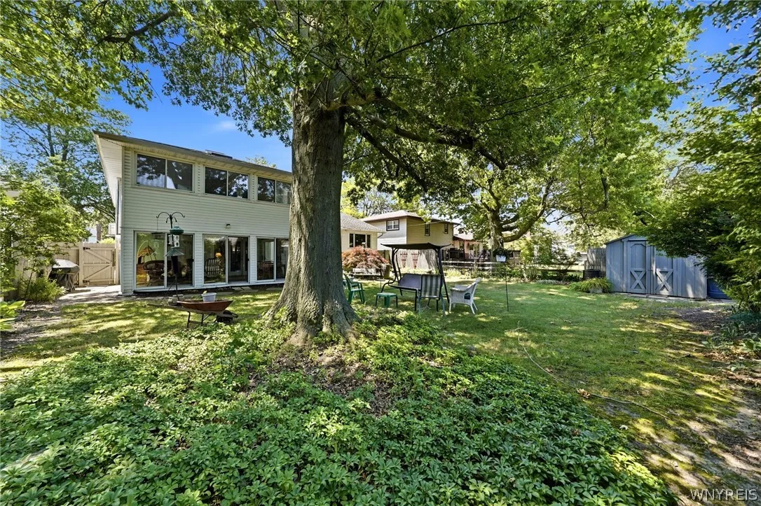83 Wickham Drive, Amherst, New York 14221, Amherst, New York 14221, 3 Bedrooms Bedrooms, 8 Rooms Rooms,2 BathroomsBathrooms,Residential,For Sale,83 Wickham Drive, Amherst, New York 14221,0,B1698917