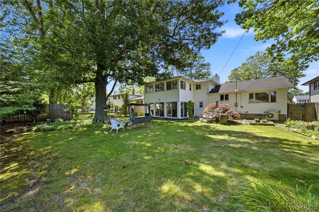 83 Wickham Drive, Amherst, New York 14221, Amherst, New York 14221, 3 Bedrooms Bedrooms, 8 Rooms Rooms,2 BathroomsBathrooms,Residential,For Sale,83 Wickham Drive, Amherst, New York 14221,0,B1698917