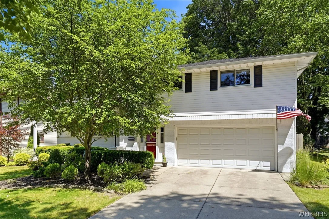 83 Wickham Drive, Amherst, New York 14221, Amherst, New York 14221, 3 Bedrooms Bedrooms, 8 Rooms Rooms,2 BathroomsBathrooms,Residential,For Sale,83 Wickham Drive, Amherst, New York 14221,0,B1698917