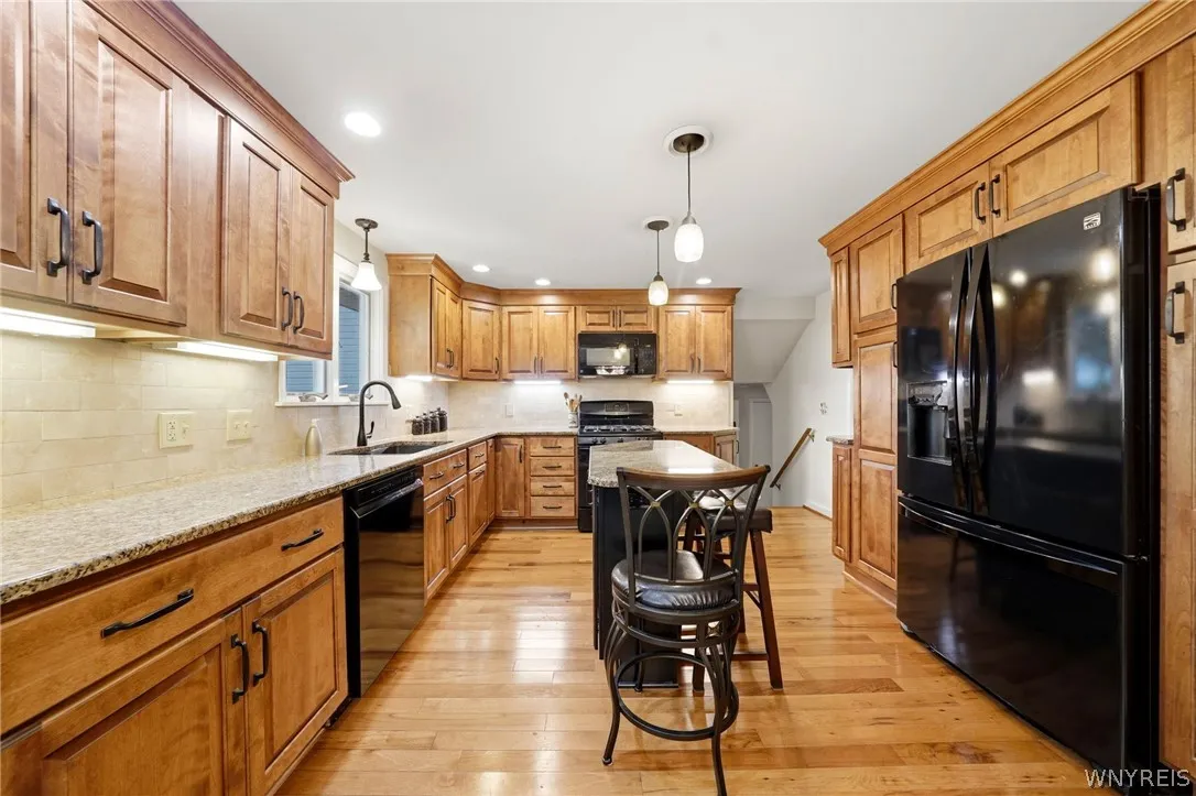 83 Wickham Drive, Amherst, New York 14221, Amherst, New York 14221, 3 Bedrooms Bedrooms, 8 Rooms Rooms,2 BathroomsBathrooms,Residential,For Sale,83 Wickham Drive, Amherst, New York 14221,0,B1698917
