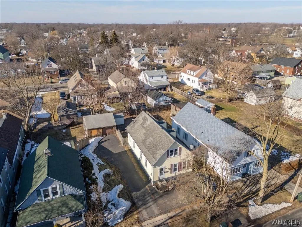 124 7th Avenue, North Tonawanda, New York 14120, North Tonawanda, New York 14120, 4 Bedrooms Bedrooms, 7 Rooms Rooms,1 BathroomBathrooms,Residential,For Sale,124 7th Avenue, North Tonawanda, New York 14120,0,B1698970