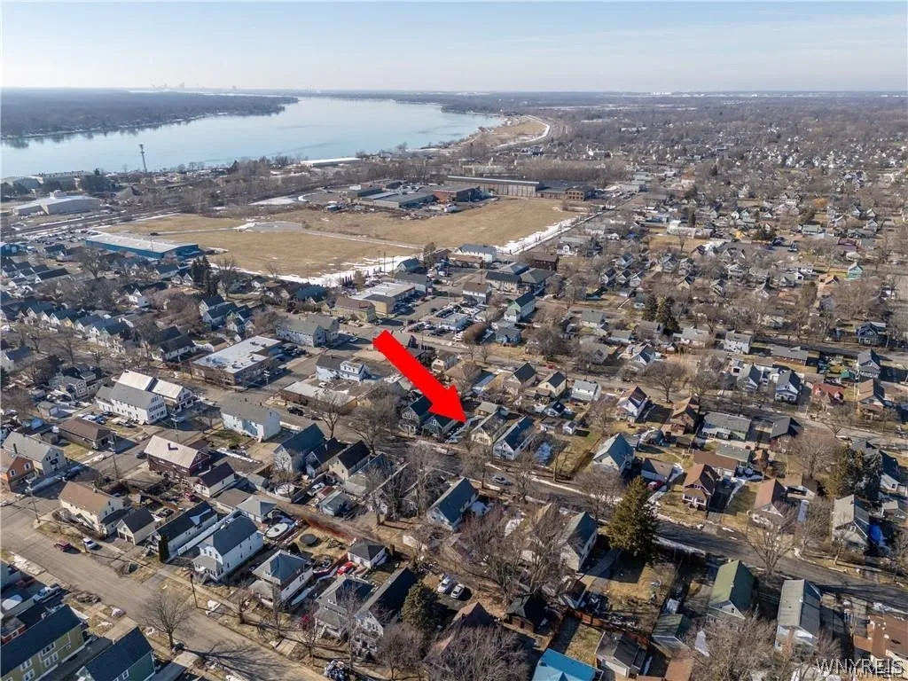 124 7th Avenue, North Tonawanda, New York 14120, North Tonawanda, New York 14120, 4 Bedrooms Bedrooms, 7 Rooms Rooms,1 BathroomBathrooms,Residential,For Sale,124 7th Avenue, North Tonawanda, New York 14120,0,B1698970