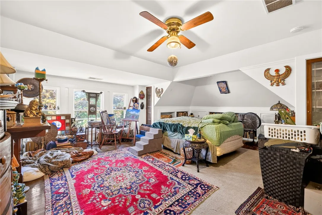 32-34 Strathallan Park, Rochester, New York 14607, Rochester, New York 14607, 4 Bedrooms Bedrooms, ,Multi Family,For Sale,32-34 Strathallan Park, Rochester, New York 14607,0,R1698456